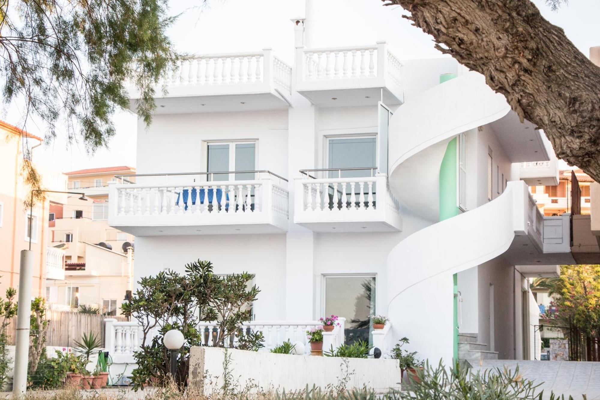 Papidakis Studios Agia Marina Exteriör bild